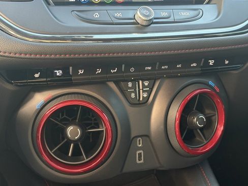 Used 2020 Chevrolet Blazer RS image 16