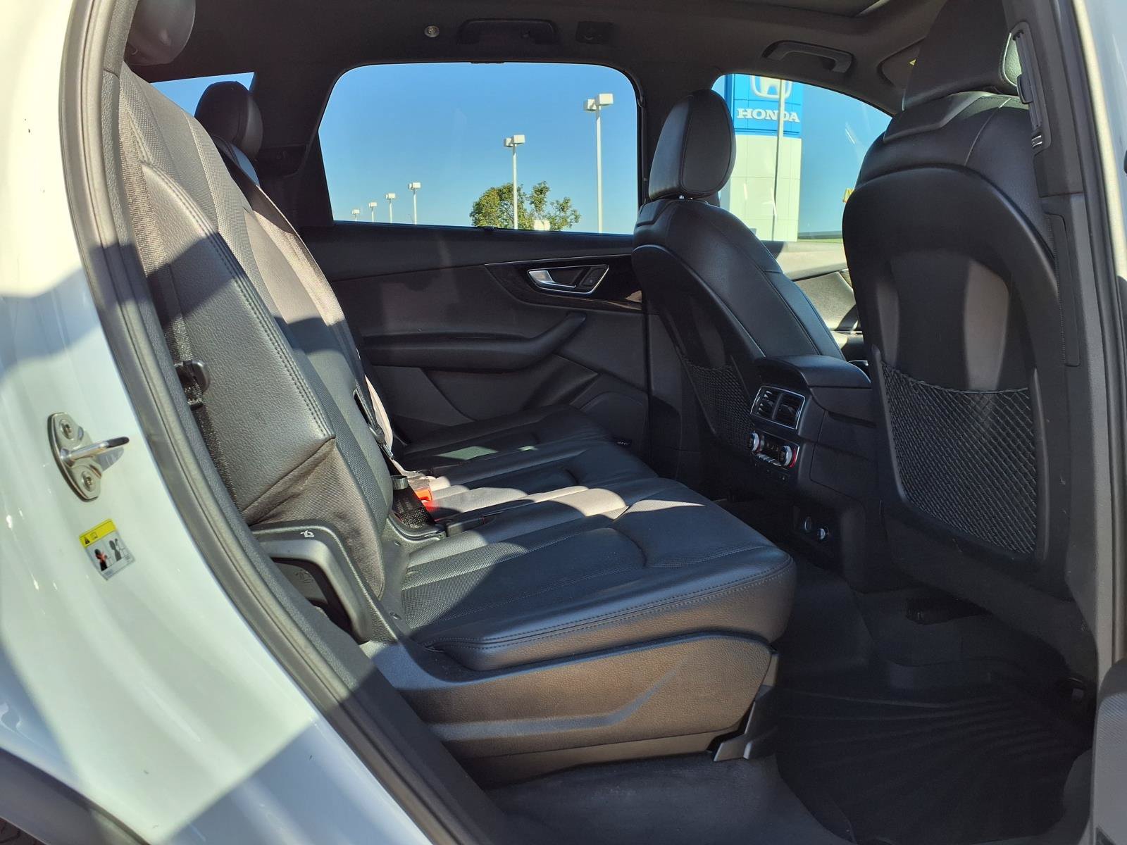 Used 2018 Audi Q7 3.0T Prestige w/ Prestige Package AWD/4WD image 16