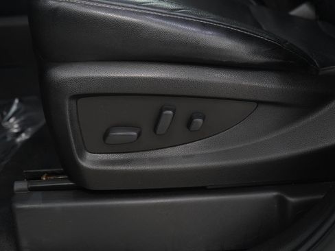 Used 2019 Chevrolet Suburban Premier AWD/4WD image 30