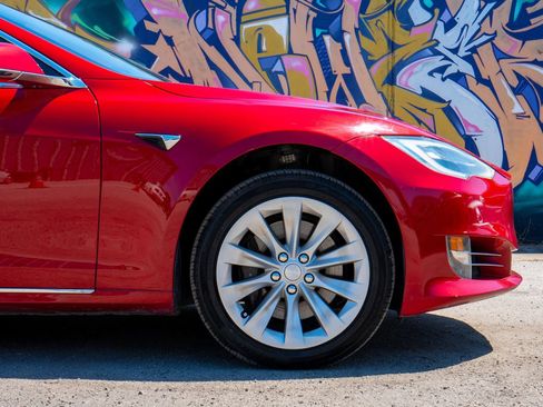 Used 2017 Tesla Model S 90D AWD/4WD image 11