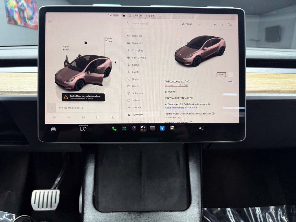 Used 2022 Tesla Model Y Performance AWD/4WD image 24