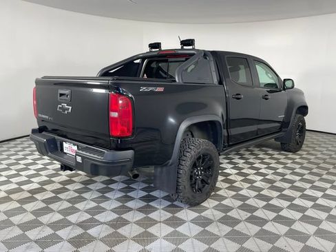 Used 2020 Chevrolet Colorado ZR2 w/ ZR2 Midnight Special Edition AWD/4WD image 16