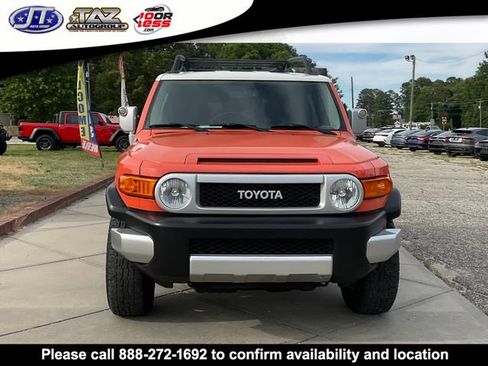 Used 2013 Toyota FJ Cruiser 2WD w/ Convenience Pkg image 2