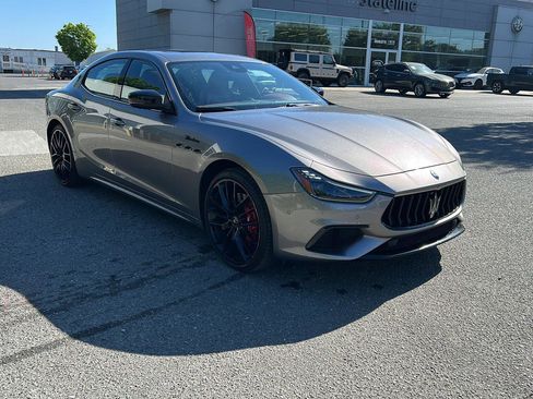 Used 2022 Maserati Ghibli Modena RWD image 7