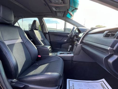 Used 2014 Toyota Camry SE FWD image 18
