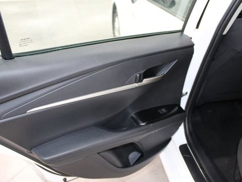 Used 2025 Toyota Camry LE FWD image 21