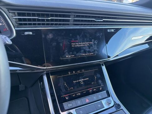 Certified 2025 Audi Q7 2.0T Premium w/ Convenience Package image 8