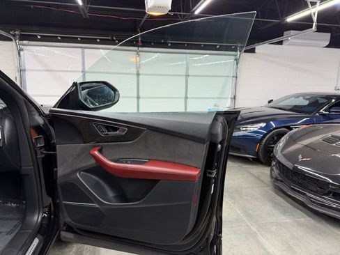 Used 2022 Audi SQ8 Prestige w/ Prestige Package image 25