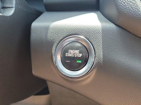 Used 2023 GMC Terrain SLT w/ Tech Package FWD image 25