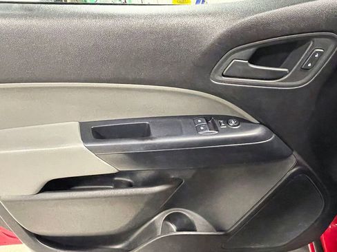 Used 2019 Chevrolet Colorado W/T w/ Custom Special Edition image 21