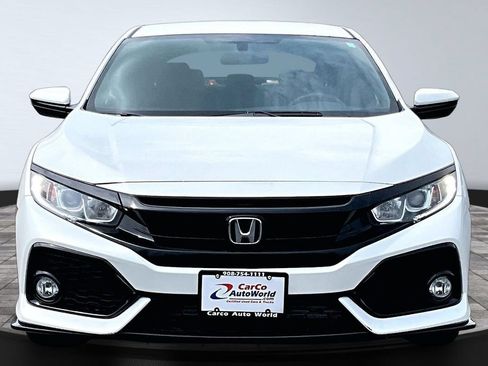 Used 2017 Honda Civic Sport image 2