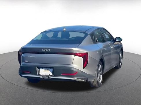 Used 2025 Kia K4 LXS image 12