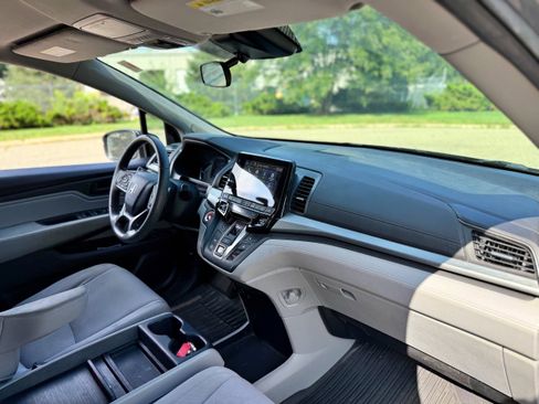 Used 2019 Honda Odyssey EX image 19