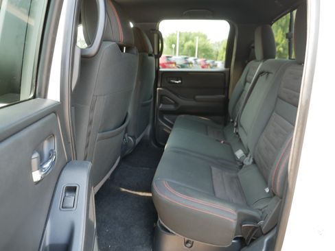 Used 2022 Nissan Frontier PRO-4X AWD/4WD image 35