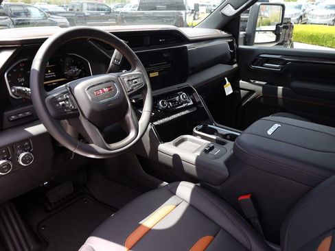 New 2026 GMC Sierra 3500 AT4 w/ Technology Package AWD/4WD image 12