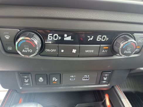 Used 2025 Nissan Frontier PRO-4X w/ Pro Convenience Package AWD/4WD image 24