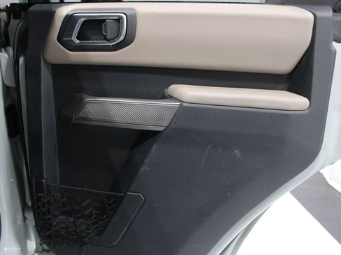 Used 2022 Ford Bronco Wildtrak AWD/4WD image 19