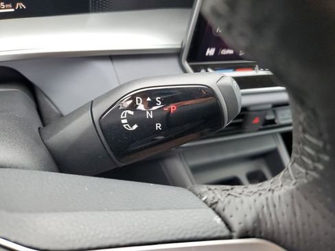 New 2026 Volkswagen Tiguan SE R-Line image 25