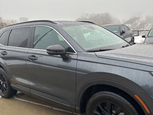 Used 2025 Honda CR-V Sport image 16