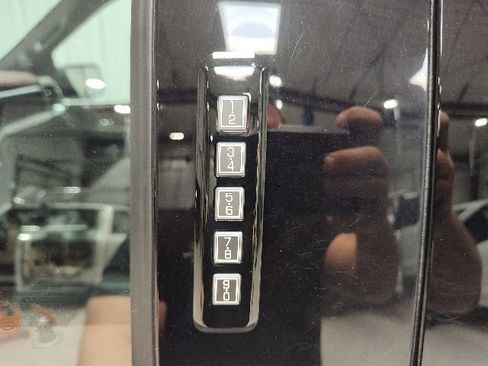 Used 2023 Ford F150 Lariat w/ Equipment Group 502A High AWD/4WD image 9