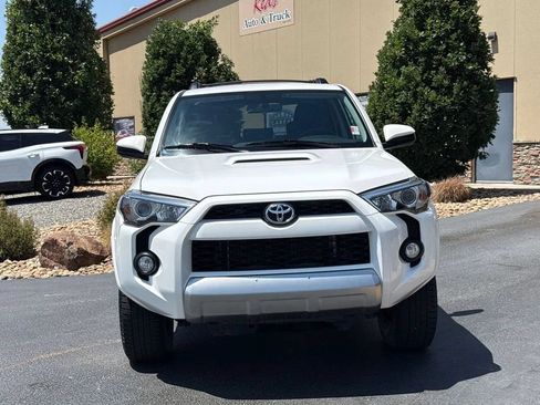 Used 2019 Toyota 4Runner TRD Off-Road AWD/4WD image 38