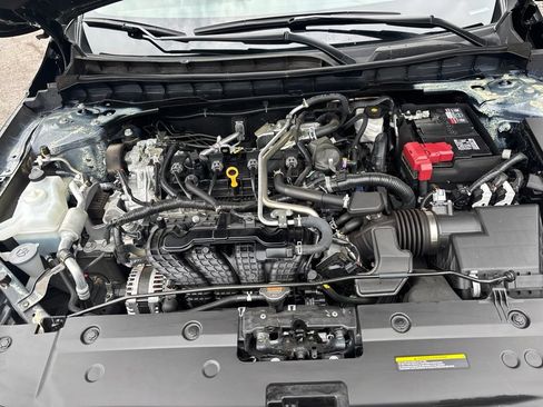 Used 2025 Nissan Altima 2.5 S FWD image 10