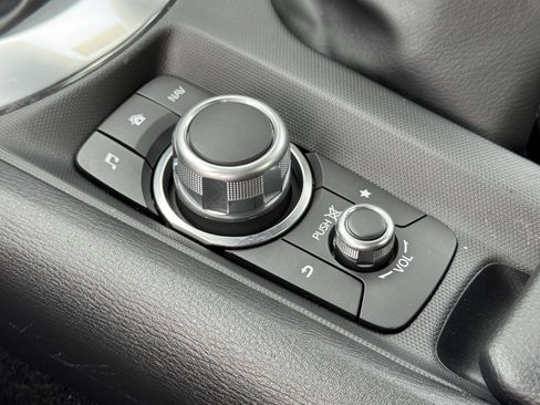 Used 2023 MAZDA MX-5 Miata Grand Touring image 32