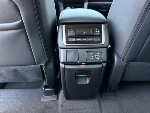 New 2026 Subaru Ascent Premium image 18