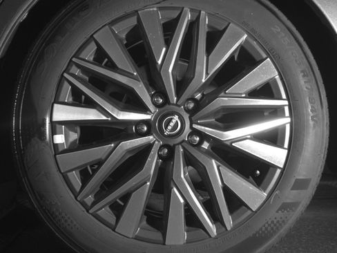 Used 2025 Nissan Altima 2.5 SV image 14