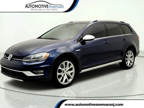Used 2017 Volkswagen Golf Alltrack SEL AWD/4WD image 1