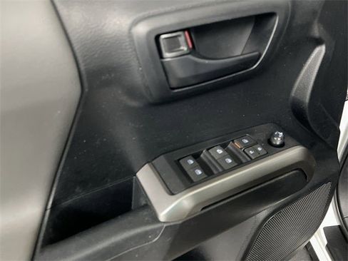 Used 2022 Toyota Tacoma SR5 image 74