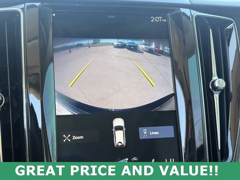 Used 2019 Volvo XC60 T5 Momentum image 23