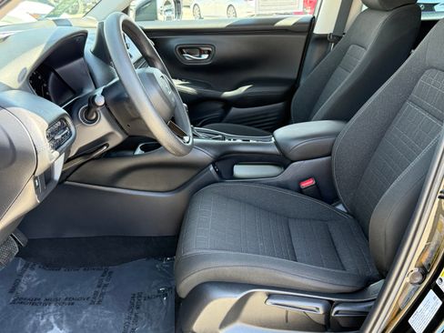 Used 2024 Honda HR-V LX image 18