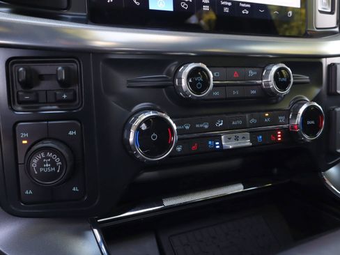 Used 2025 Ford F150 Lariat w/ Equipment Group 502A High AWD/4WD image 17