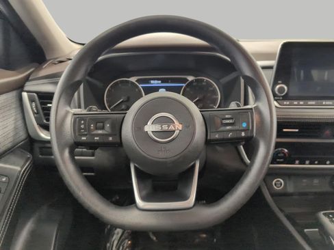 Used 2023 Nissan Rogue SV AWD/4WD image 6