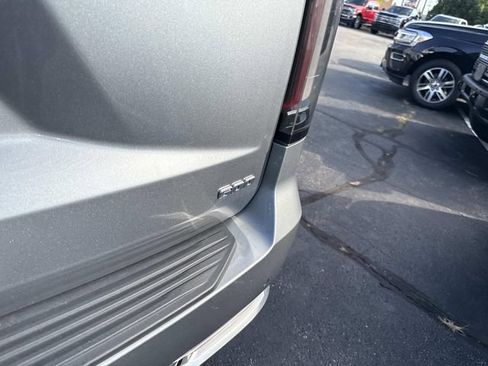 Used 2023 Cadillac Escalade Premium Luxury image 7