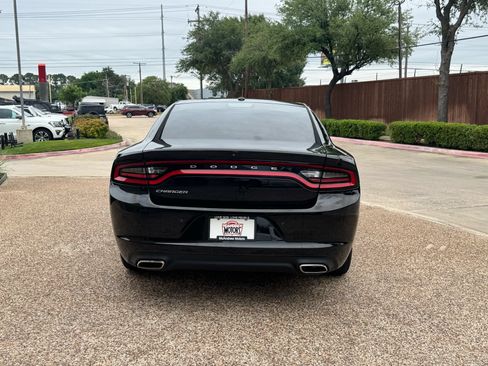 Used 2021 Dodge Charger SXT RWD image 9