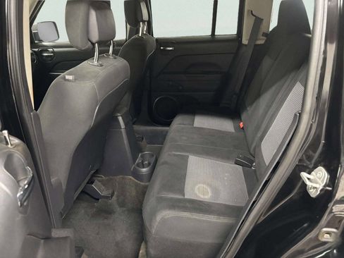 Used 2016 Jeep Patriot Sport image 16