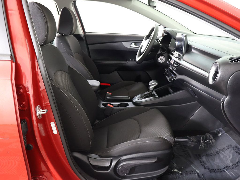 Used 2019 Kia Forte LXS FWD image 28