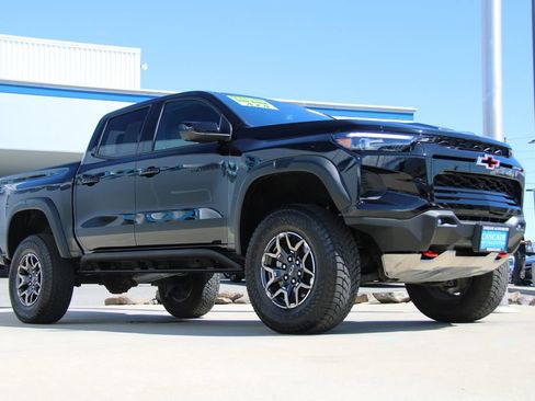 Certified 2024 Chevrolet Colorado ZR2 w/ Technology Package image 5