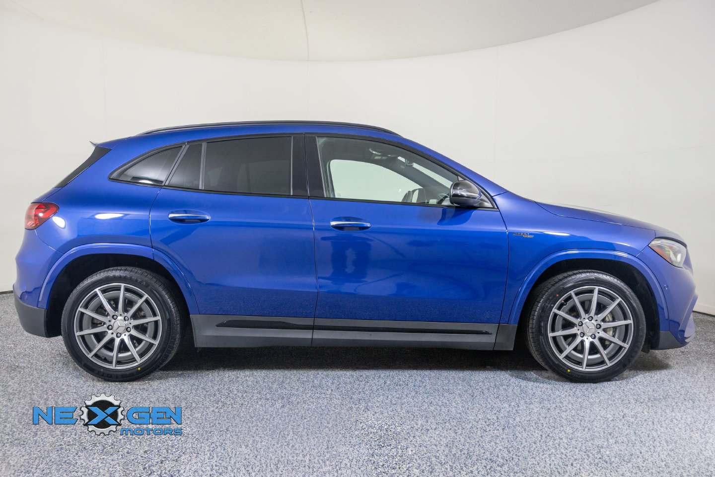Used 2024 Mercedes-Benz GLA 35 AMG 4MATIC image 37