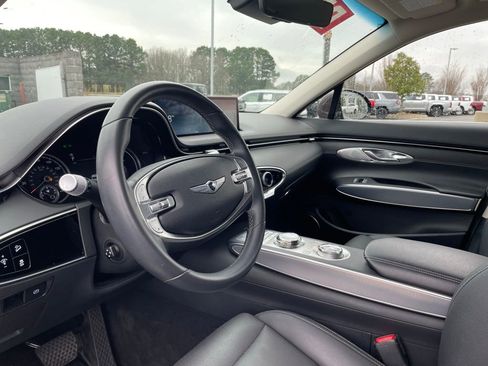 Used 2023 Genesis GV70 2.5T w/ Select Package image 10