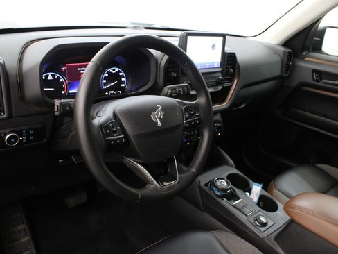 Used 2024 Ford Bronco Sport Outer Banks AWD/4WD image 10