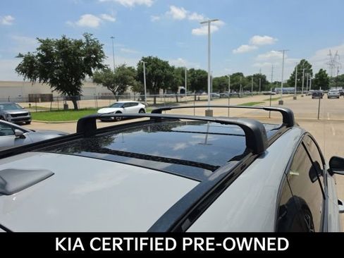 Certified 2022 Kia Sorento SX FWD image 6