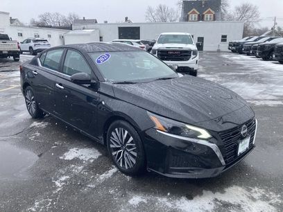Used 2023 Nissan Altima 2.5 SV