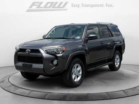 Used 2016 Toyota 4Runner SR5 AWD/4WD image 4