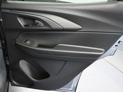 New 2026 Chevrolet TrailBlazer LT w/ Convenience Package FWD image 27