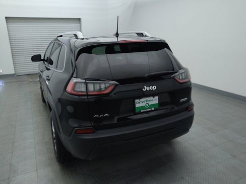 Used 2019 Jeep Cherokee Latitude Plus AWD/4WD image 6