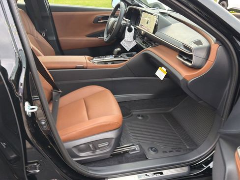 New 2026 Toyota Crown Signia AWD/4WD image 14