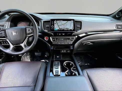 Certified 2025 Honda Ridgeline Black Edition image 7